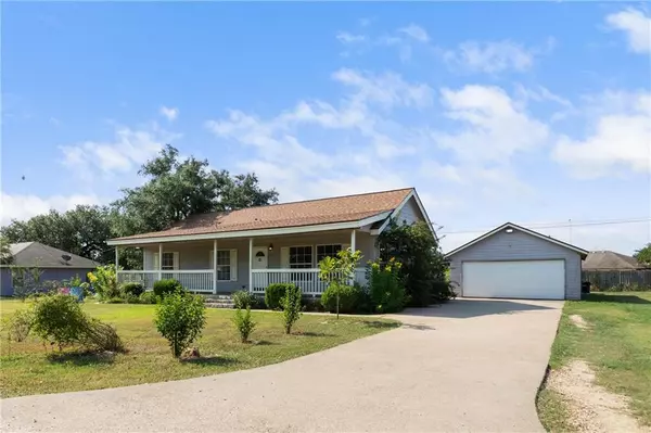 660 W Cedar ST, Bertram, TX 78605