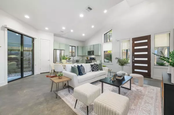 Austin, TX 78704,1118 Algarita Ave #1