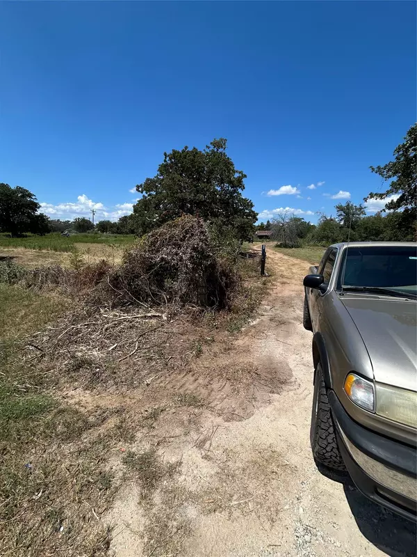 Bastrop, TX 78602,426 Shiloh RD