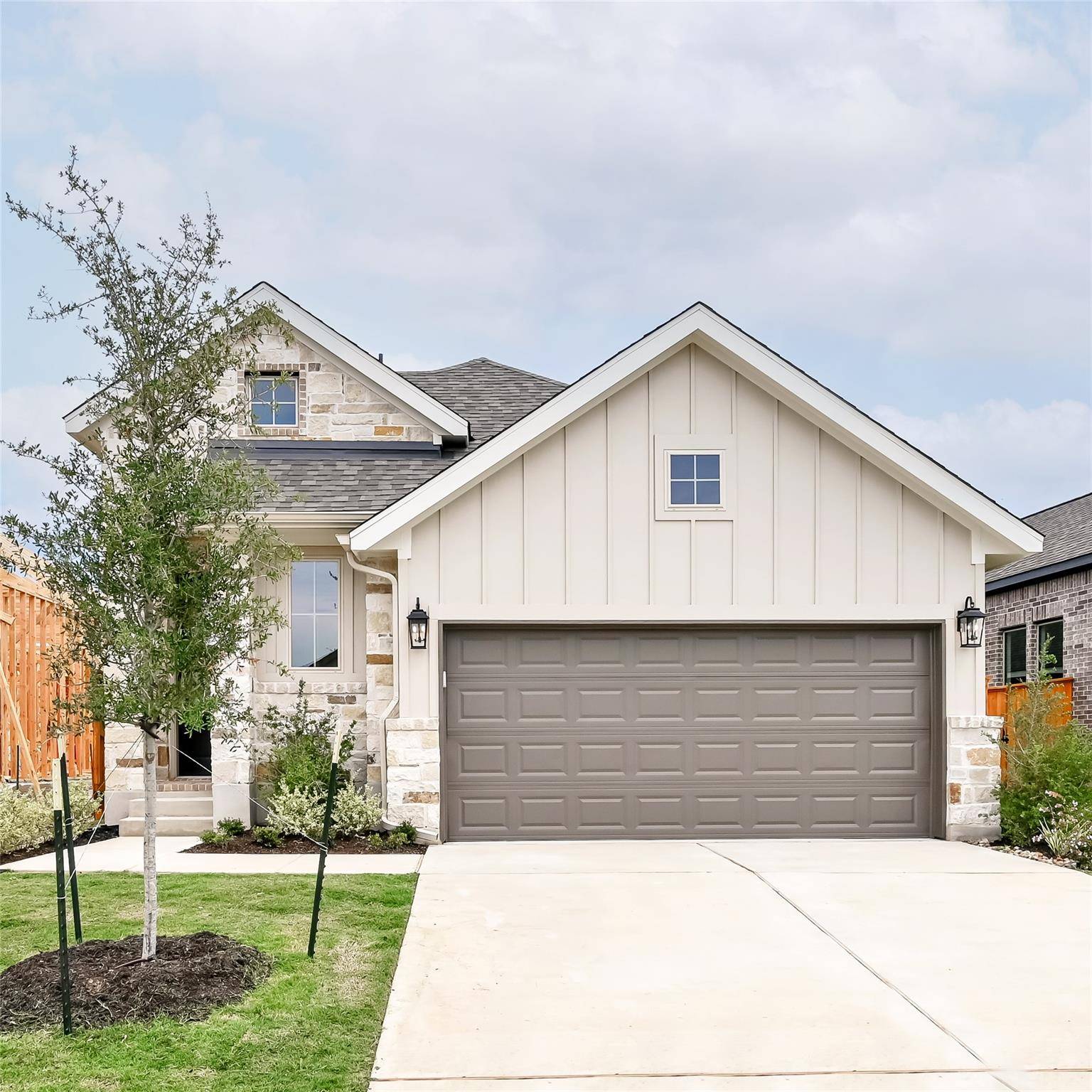 128 Endurance DR, Kyle, TX 78640