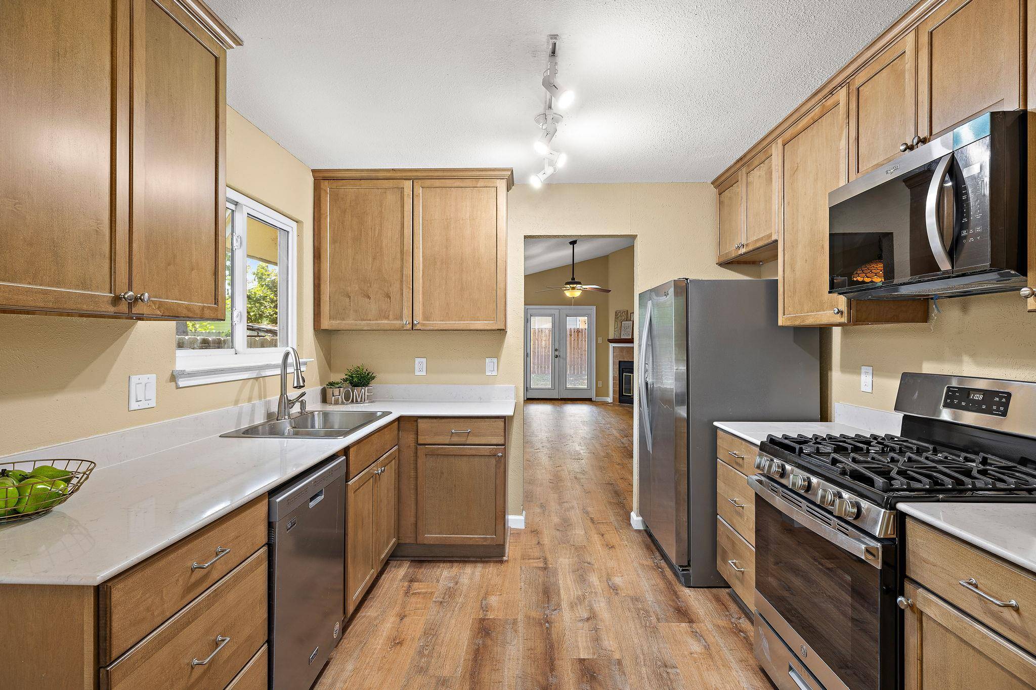 11611 Prairie Hen LN, Austin, TX 78758