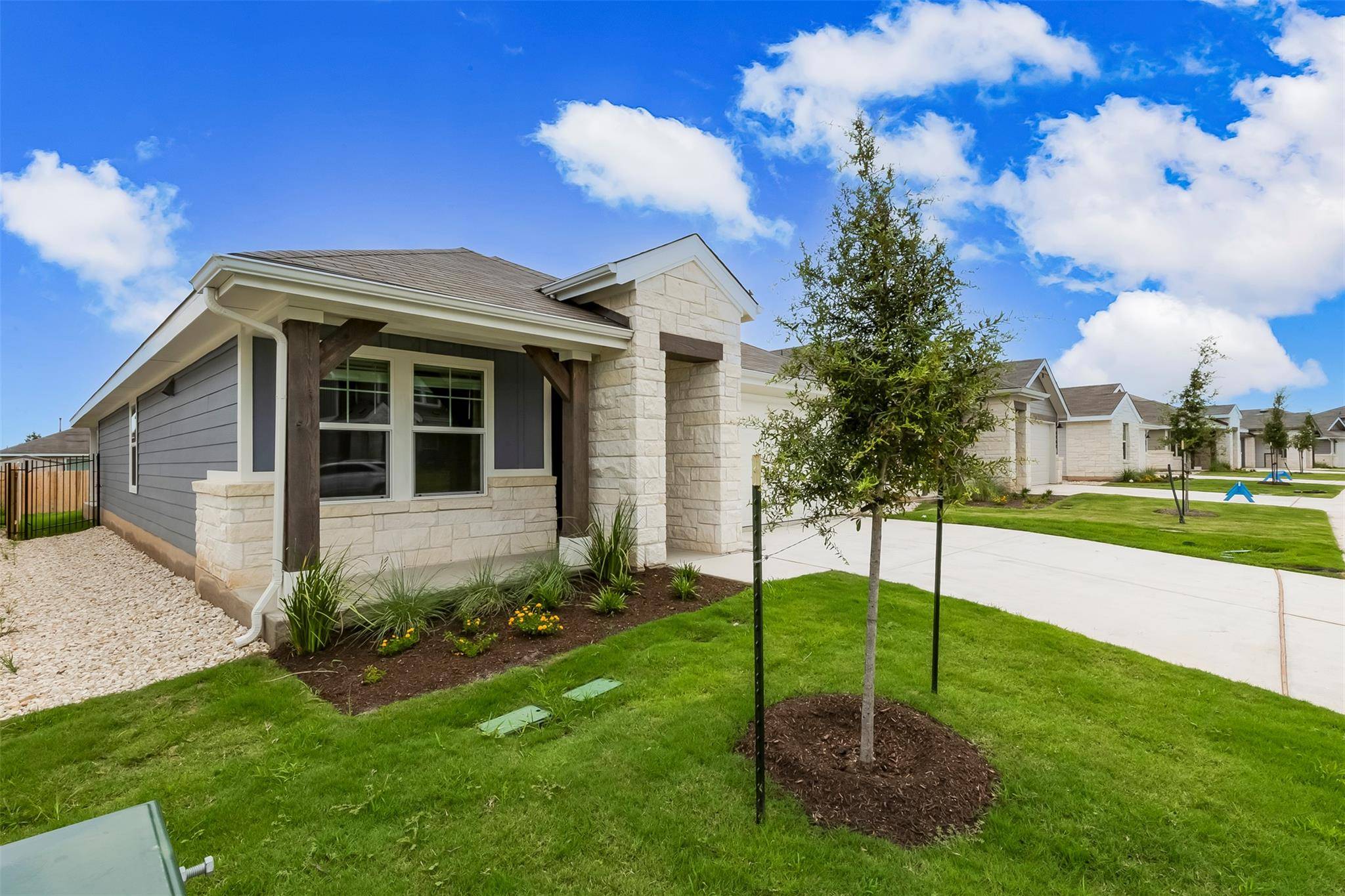 Del Valle, TX 78617,4905 Hazelnut LN