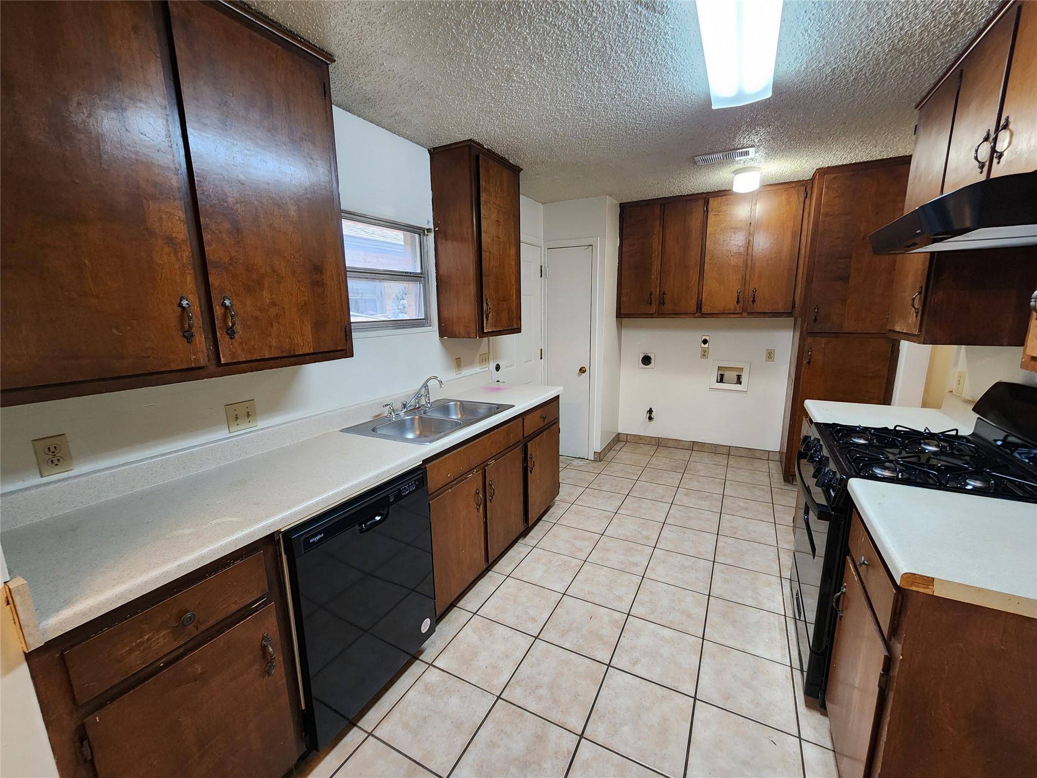 Austin, TX 78745,6909 Cooper LN #B