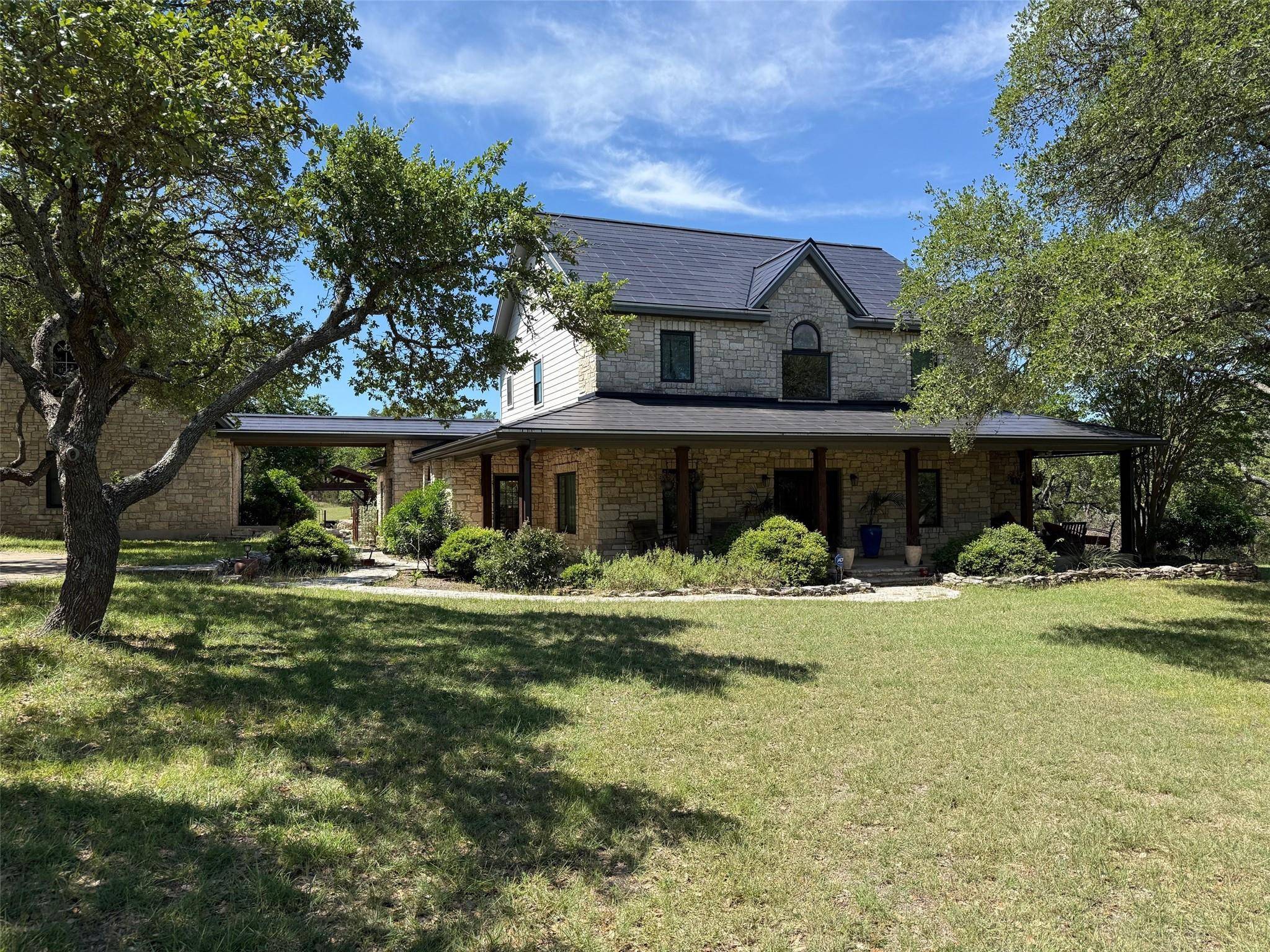 1011 Oak Meadow DR, Dripping Springs, TX 78620