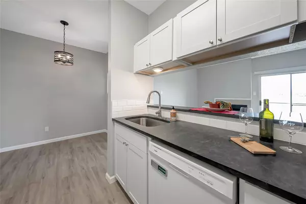 12166 Metric BLVD #2011, Austin, TX 78758