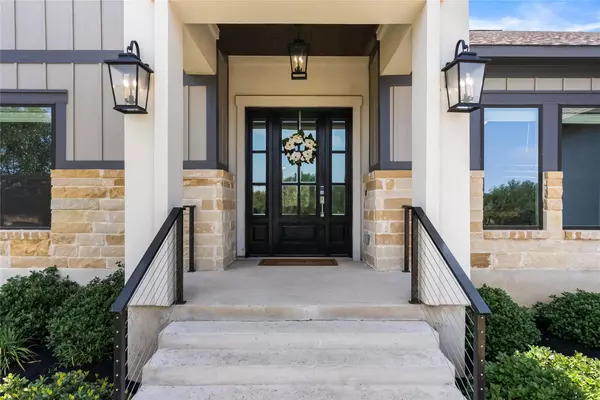 Spicewood, TX 78669,204 Love Creek CT
