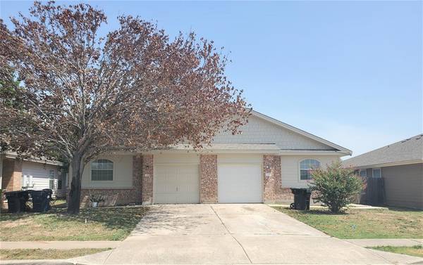 213-215 Marvin CV,  Hutto,  TX 78634