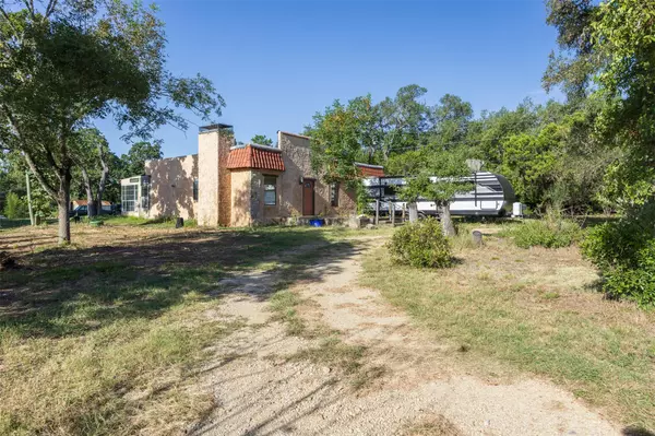Manchaca, TX 78652,2105 Chaparral Park RD