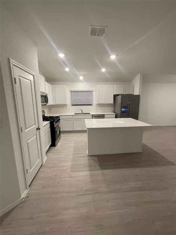 Kyle, TX 78640,165 Alamito Ave