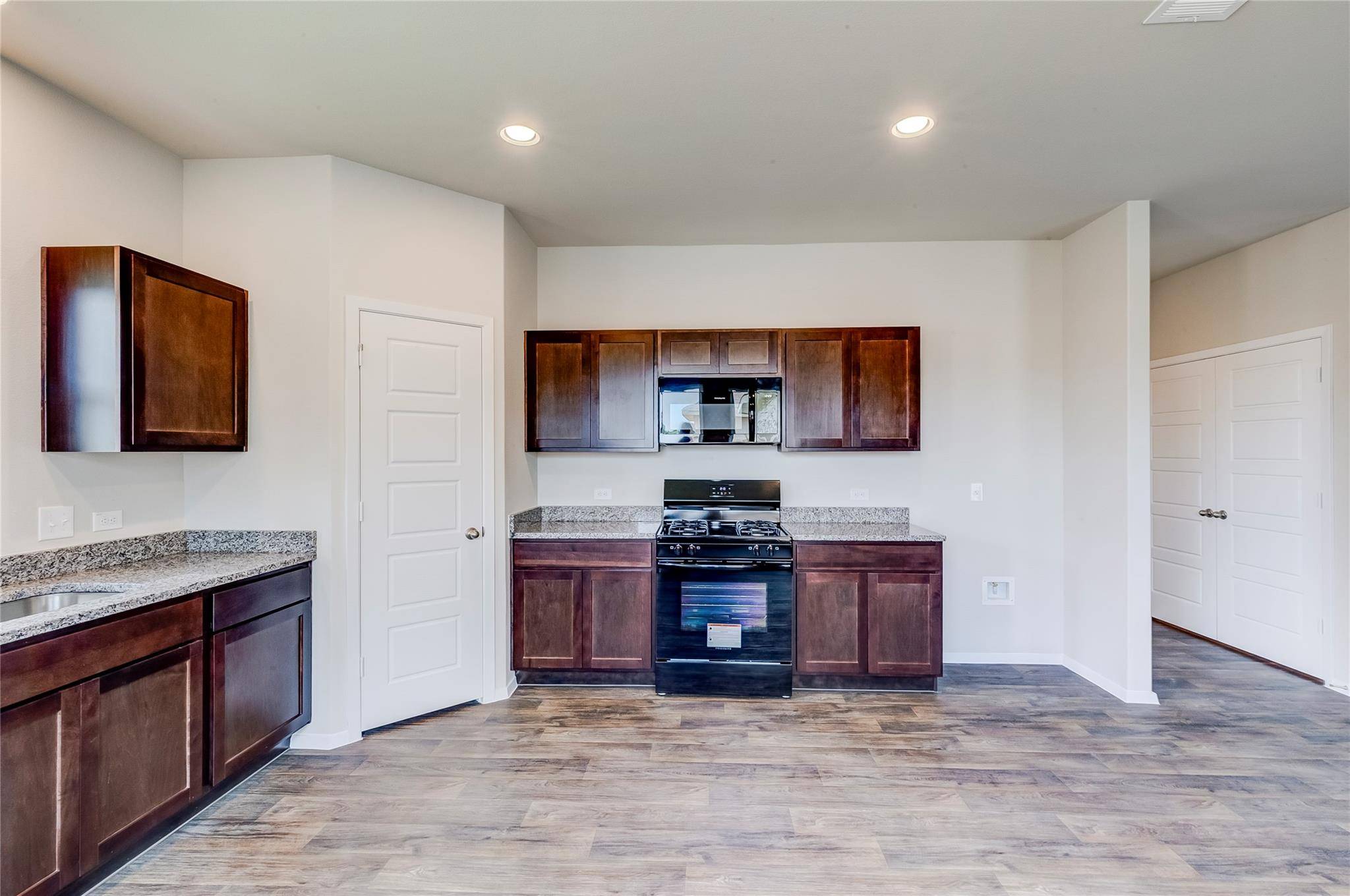 Maxwell, TX 78656,274 Jade ST