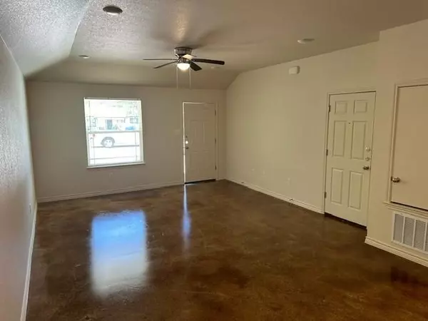 Copperas Cove, TX 76522,206 E Washington Ave