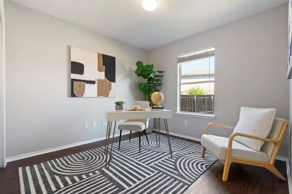 Leander, TX 78641,100 Snowy Egret LN