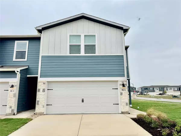 165 Cinnabar LN #5, Kyle, TX 78640