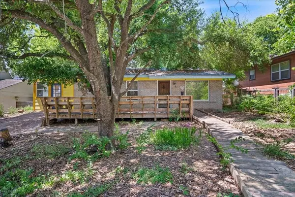 403 Post Road DR, Austin, TX 78704