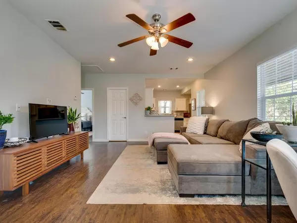 Austin, TX 78702,3010 E 14th ST