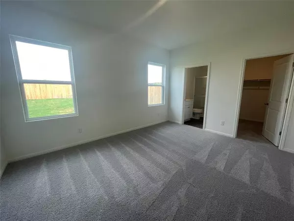 Hutto, TX 78634,505 Redfish LN