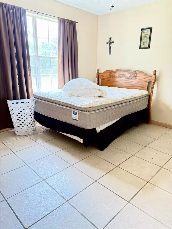 Rockdale, TX 76567,2203 Post Oak RD