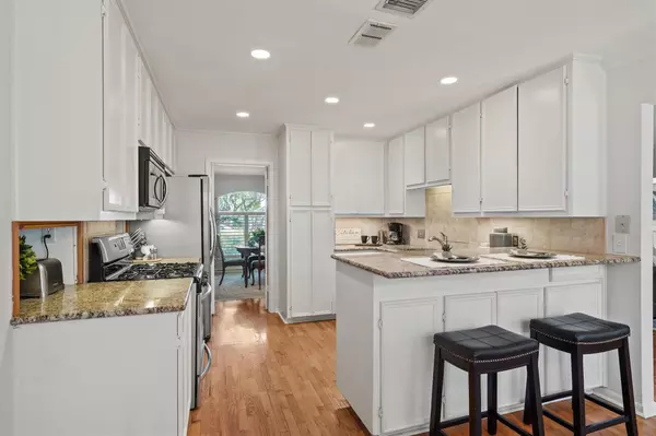 Austin, TX 78731,7111 Sungate DR