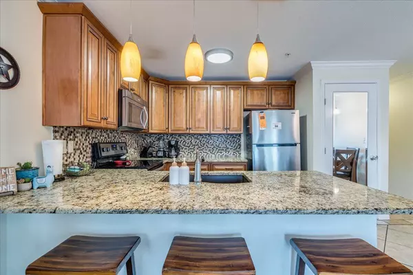 New Braunfels, TX 78130,730 E Mather ST #L 303