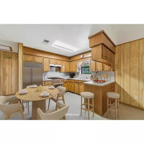Waelder, TX 78959,5637 Jeddo RD