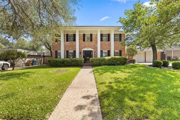 4217 Greystone DR N, Austin, TX 78731