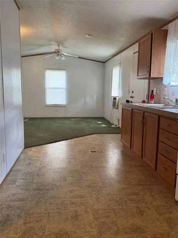 Smithville, TX 78957,113 Valley LN