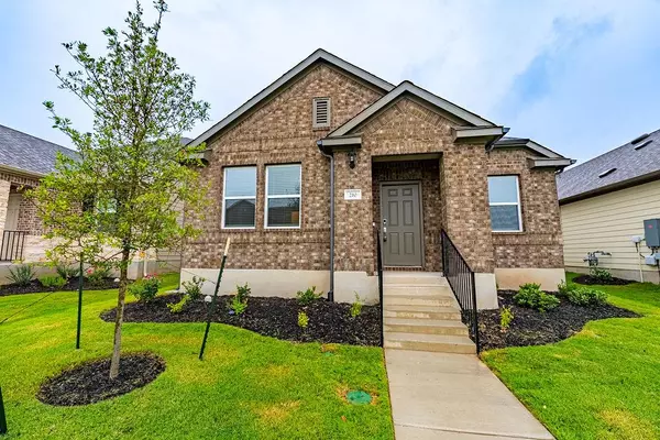 Hutto, TX 78634,210 Flowers Ave