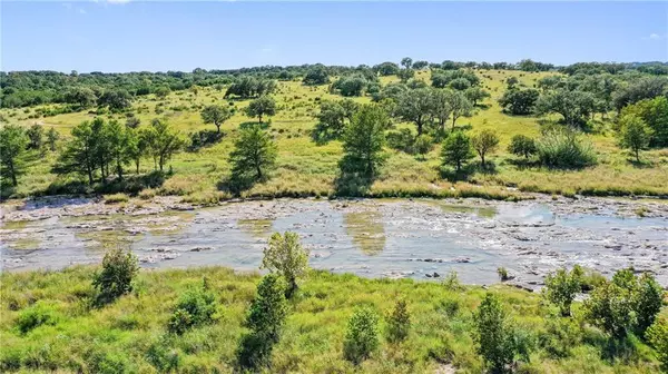 262 One River Point DR E,  Johnson City,  TX 78636