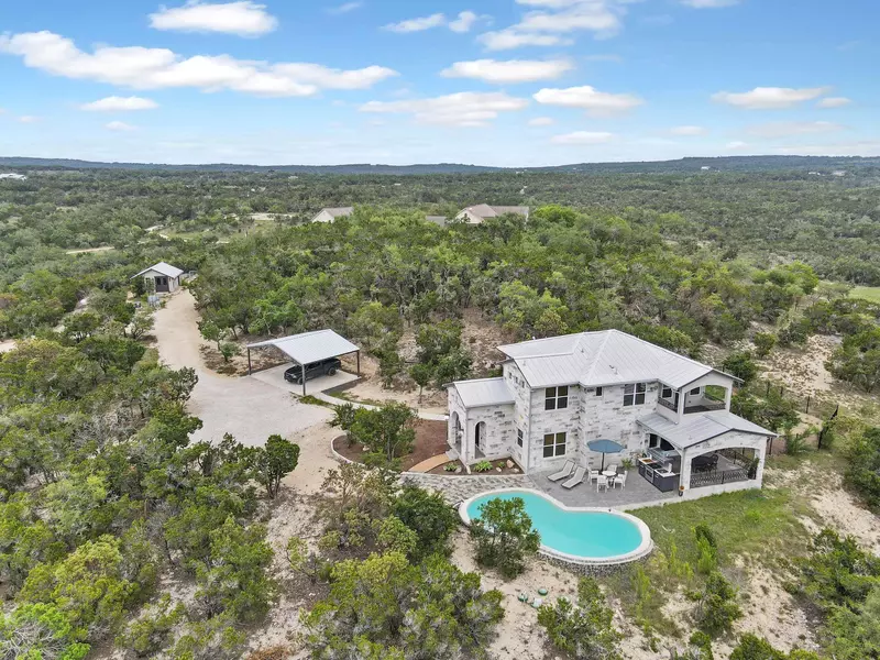 910 Plant Lady LN, Dripping Springs, TX 78620