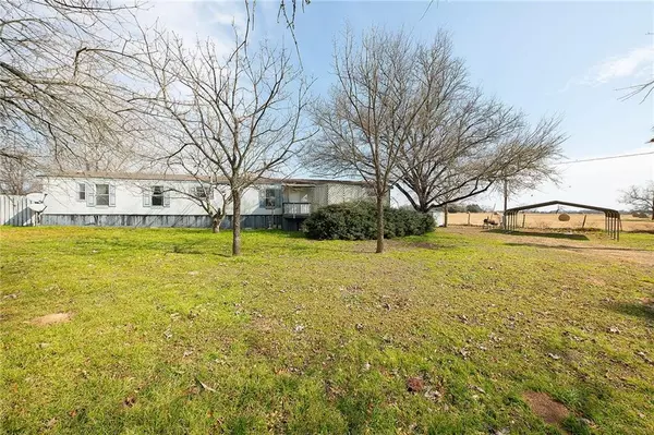 108 Patti CV S,  Bastrop,  TX 78602