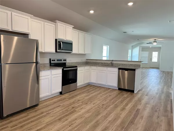 Jarrell, TX 76537,121 Morrison DR