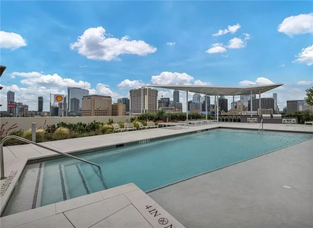 Austin, TX 78702,800 Embassy Dr #130