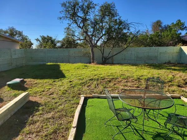 Burnet, TX 78611,615 Sage ST