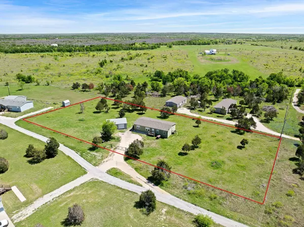 112 Somera LN, Elgin, TX 78621