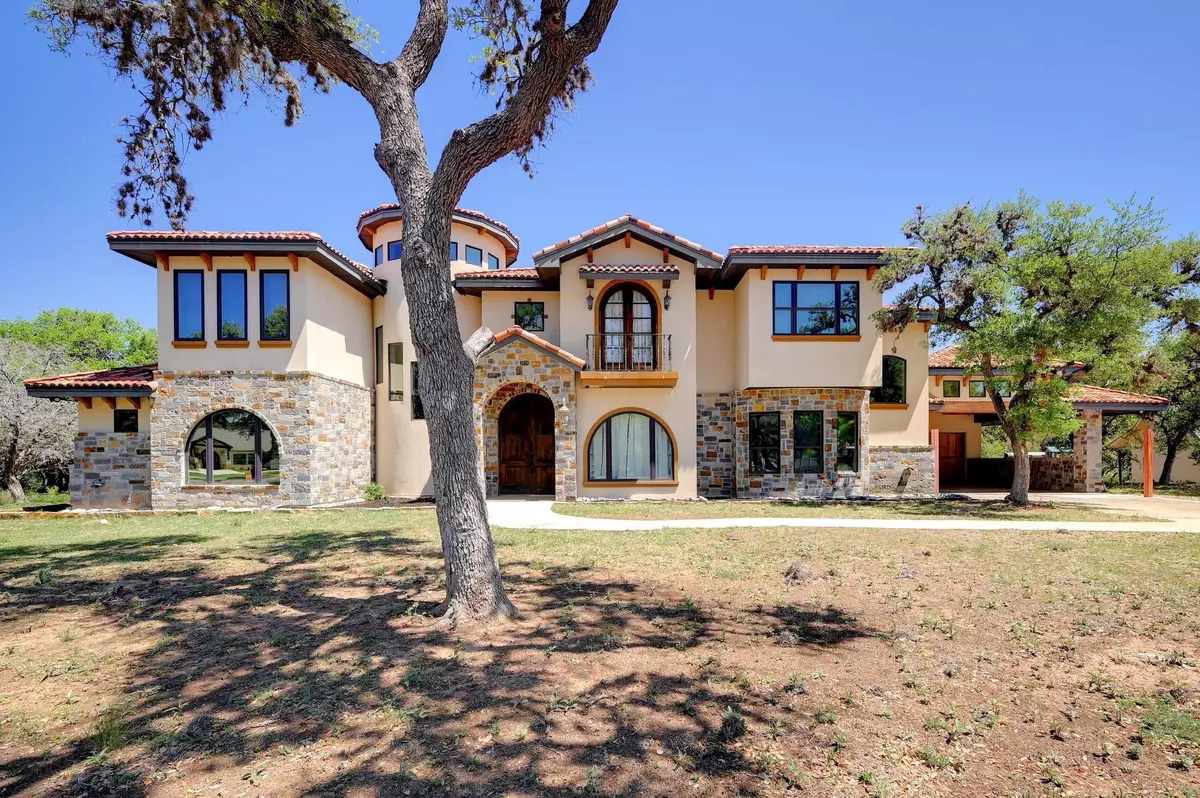 Concan, TX 78801,200 SKIPPIN STONE LN