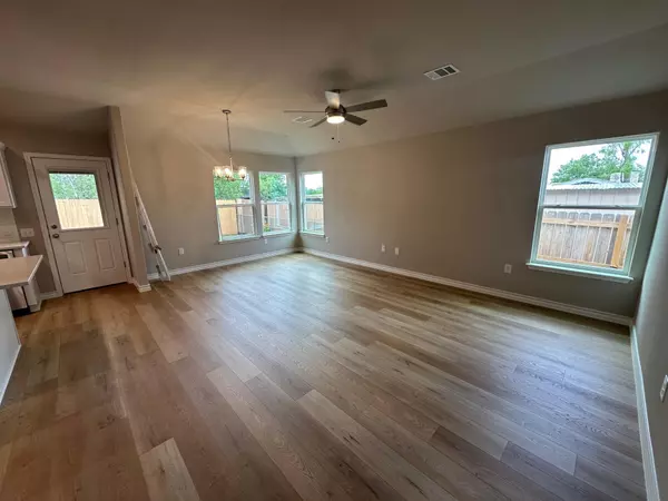 Cottonwood Shores, TX 78657,848 Driftwood LN