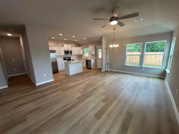Cottonwood Shores, TX 78657,848 Driftwood LN