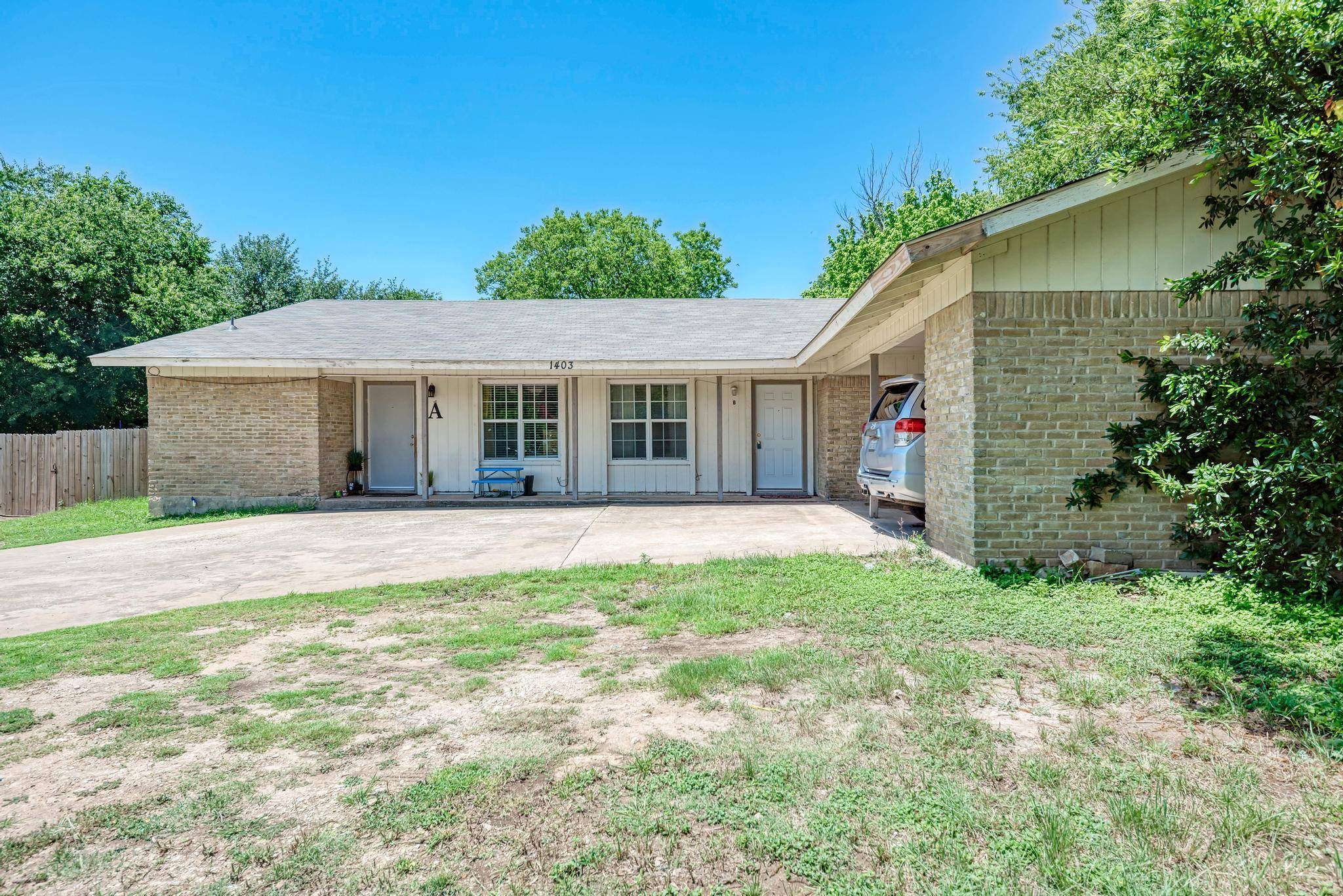 1403 Barbergale ST #B, Pflugerville, TX 78660