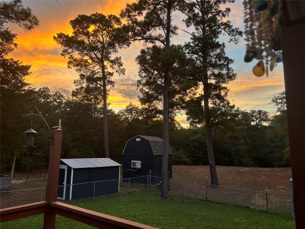 146 Fealy RD, Red Rock, TX 78662