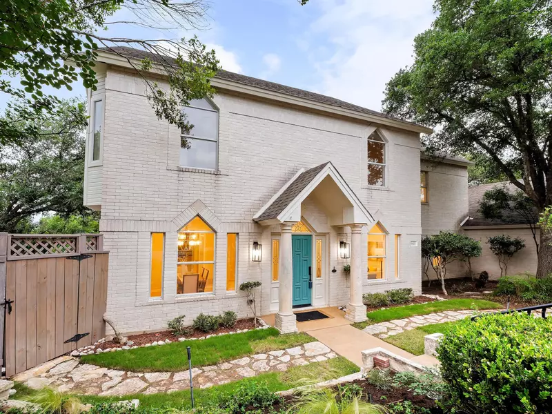9402 Bluegrass DR, Austin, TX 78759