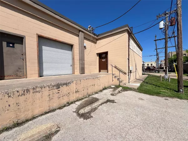 Taylor, TX 76574,211 W 3rd ST #130