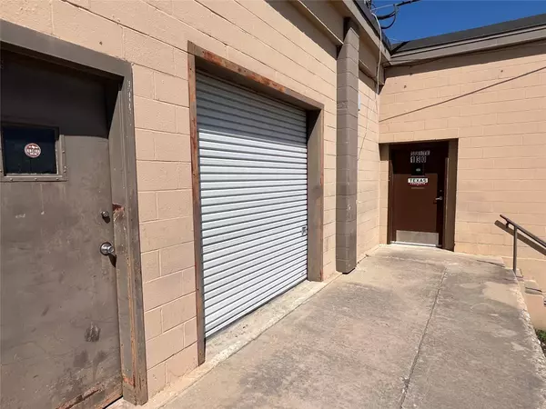 Taylor, TX 76574,211 W 3rd ST #130
