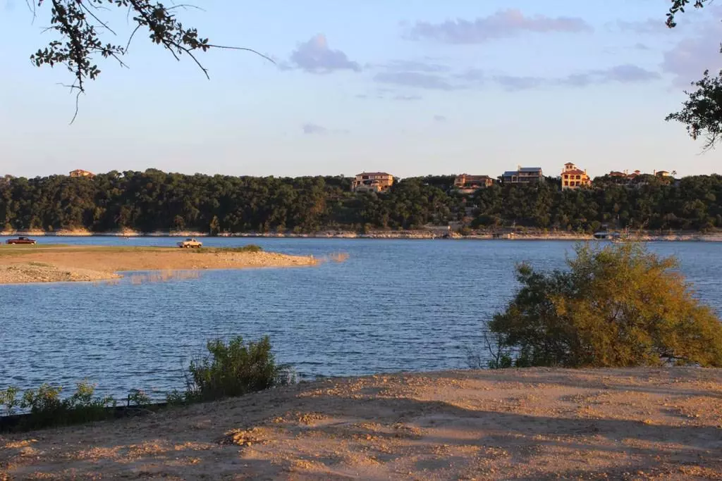 Lago Vista, TX 78645,20211 Continental DR