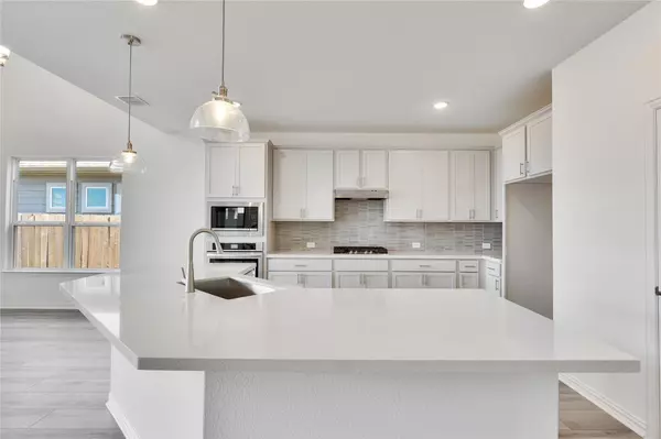 Taylor, TX 76574,105 Greinert DR