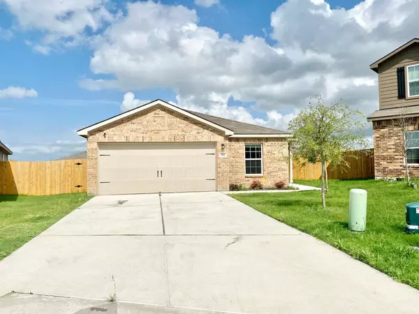 701 Yearwood LN #50-E, Jarrell, TX 76537