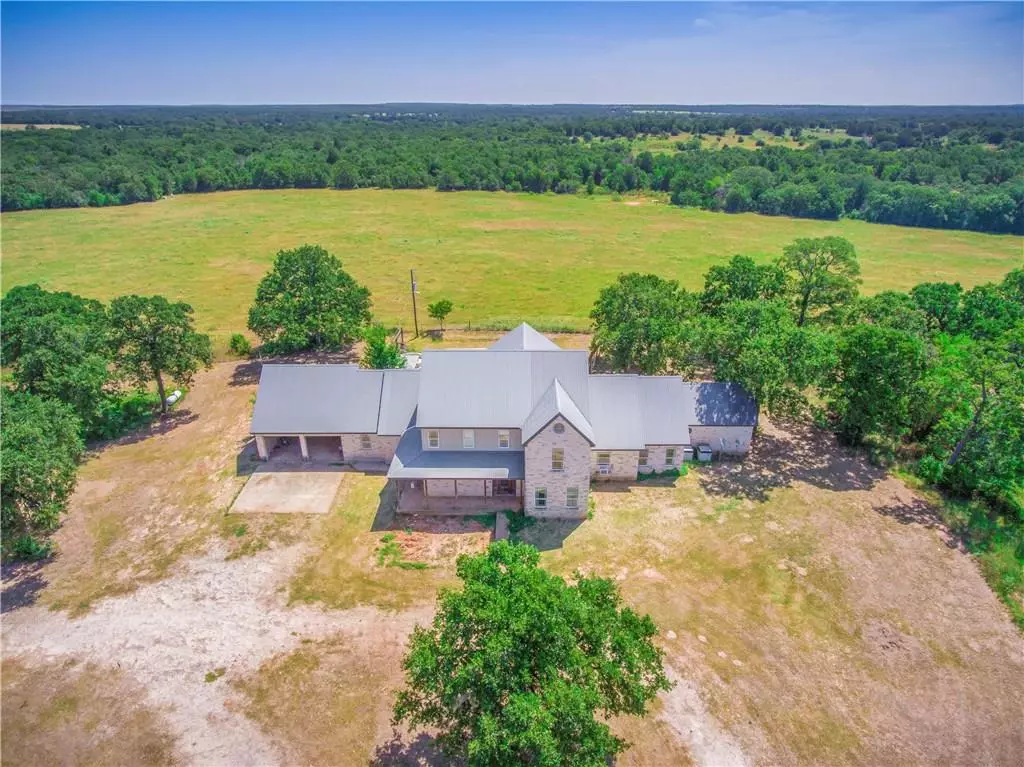 Lexington, TX 78947,1102 Private Road 3162