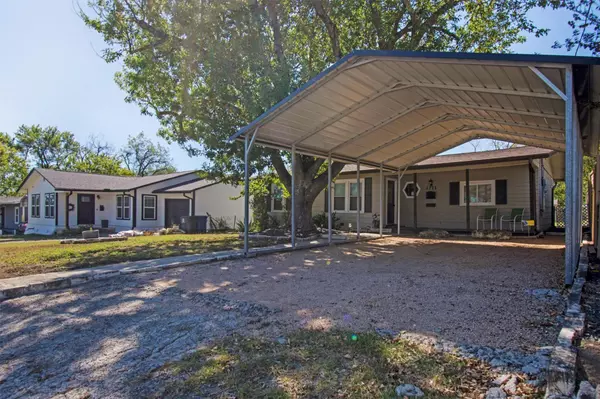 New Braunfels, TX 78130,1236 S Academy Ave S