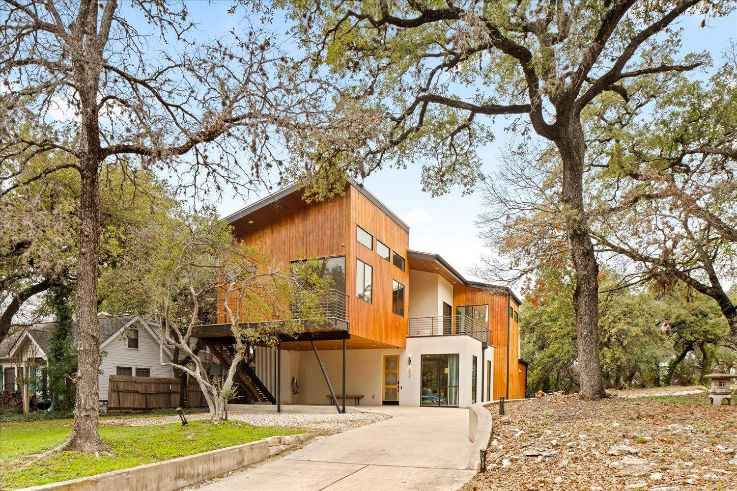 912 S 5th ST #A & B, Austin, TX 78704