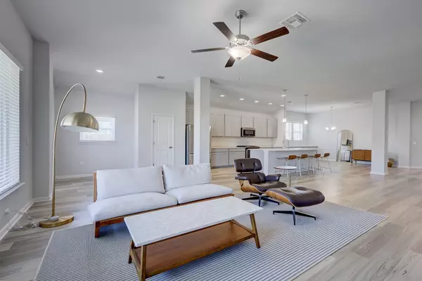 Austin, TX 78744,7708 Donnelley DR