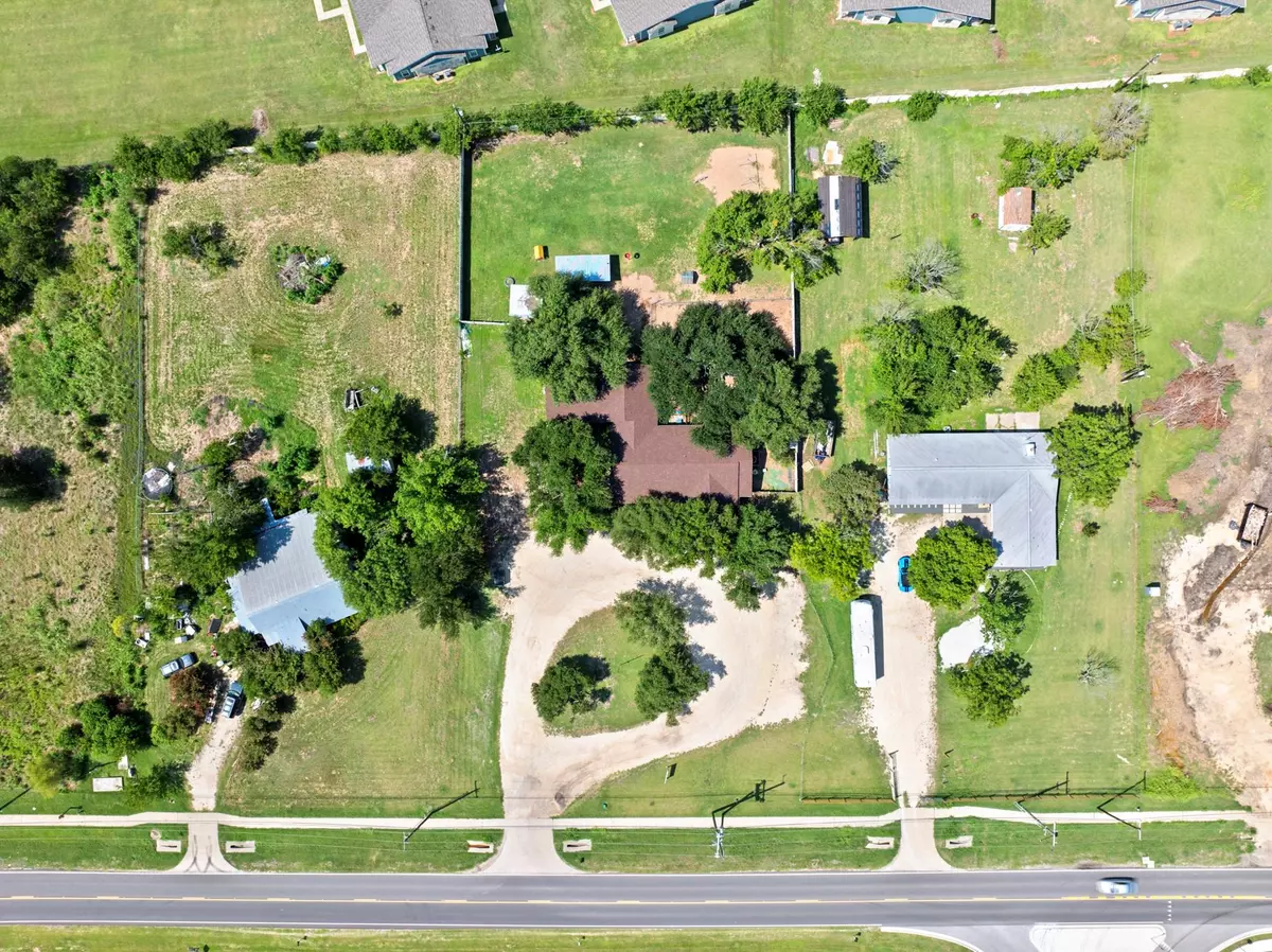 Elgin, TX 78621,1512 N Avenue C